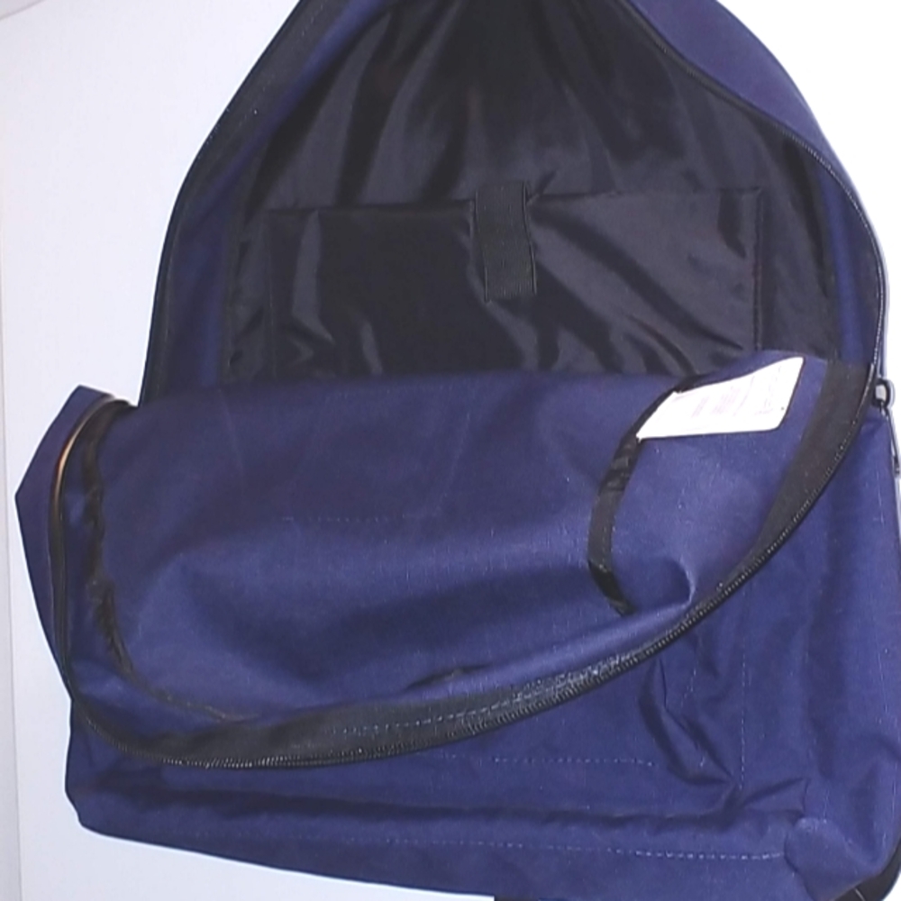 Outhere Backpack, navy nylon brand new NWT - Picture 4 of 9